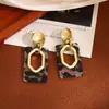 Brincos Geométricos com Estampa de Leopardo Cor Café Europeus e Americanos Agulha de Prata para Mulheres, Brincos Stud da Moda Medra, Brincos de Personalidade Retro de Alta Qualidade