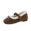 Sapatos Mary Jane quadrados de estilo coreano com laço e forro de lã para aquecimento, nova coleção de inverno 2026 feminina, apresentando um design suave e baixo e forro de algodão fofo