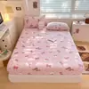 Novo lençol de cama de veludo de leite com desenho Sanrio para comércio exterior transfronteiriço, protetor de colchão com cobertura fixa de 360 graus