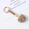 Llavero con forma de corazón de melocotón y cristal de diamante de estilo coreano, llavero con hebilla para bolso de mujer con diamantes de imitación, venta al por mayor de fábrica femenina