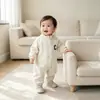 Mono de bebé, ropa de otoño, ropa infantil coreana, ropa Harbin, ropa de bebé de manga larga, ropa de otoño, ropa de escalada larga con solapa natong