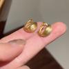 Atmósfera simple aretes redondos geométricos dorados mate cepillados aretes aretes alto sentido de temperamento Joker joyería para oreja al por mayor