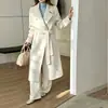 Abrigo largo de lana de doble cara de alta calidad con cuello alto de temperamento para mujer, nuevo estilo de otoño e invierno con cinturón, abrigo de lana holgado adelgazante