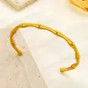 Elegante Pulsera Abierta de Bambú y Acero Inoxidable de Moda para Dama, Pulsera Ajustable Elegante y Versátil de Acero de Titanio Chapado en Oro