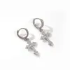 Exquisitos Aretes de Cruz Completamente Diamantados para Mujer, Lujo Ligero, Gama Alta, Aretes de Moda y Versátiles, Aretes de Diseño de Nicho