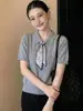 Camisa Polo de Punto Gris con Bufanda de Seda, Camiseta de Manga Corta con Hombro Normal para Mujer, Nuevo Estilo de Verano, Diseño de Nicho Adelgazante, Top con Cuello de Solapa