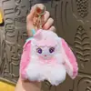 Red Genio de Internet Peluche de Conejo Colgante Pequeño Lindo Conejito Colgante de Oreja Llavero Colgante Estilo Ins Llavero
