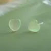 Brinco de pressão de resina colorido em formato de coração fresco de verão japonês e coreano design de nicho sentido de design piercing de orelha tarraxas de orelha doces para estudantes