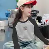 Camiseta Manga Longa Color Block Gola Redonda para Meninas Infantil De Rong Estilosa Base Aconchegante para Outono/Inverno Top Versátil