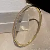 Pulsera lujosa, totalmente incrustada de circonitas, deslumbrante y de alta gama, con un diseño único, versátil y elegante, una pulsera chic y personalizada
