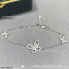 Collar Mariposa Doble V-Gold con Cinco Mariposas Fantasma, Finamente Elaborado Plateado con Oro de 18 Quilates, Cadena Clavicular Completa de Diamantes para Mujer, Collar de Lujo Ligero
