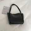 Bolsa transversal mãe e filho grande capacidade bolsa de axila feminina 2026 Outono estilo quente bolsa de ombro única bolsa tote retrô para o trabalho