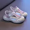 Sandalias casuales de malla para niños, nuevo estilo de verano 2025, sandalias transpirables caladas para niñas, sandalias antideslizantes de suela suave para niños