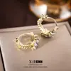 Pendientes Geométricos de Espiga de Trigo con Diamantes Estilo Europeo y Americano, Pendientes de Diseño Circular Simples y Versátiles, Pendientes Personalizados de Lujo Ligero de Alta Gama para Mujer