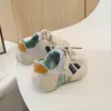Zapatos blancos para niñas, zapatillas blancas casuales para niños para bebés niñas, nuevo modelo de primavera 2026 zapatos deportivos para niños