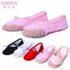 Venta directa de fábrica de zapatos de baile para niños, zapatos de práctica de ballet, zapatos de yoga, zapatos de garra de gato, zapatos de baile, lona, suela suave, venta al por mayor