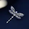 Broche de Corsage Animal de Lujo Ligero Accesorio Broche de Libélula Perla Broche Redondo de Perla de Agua Dulce