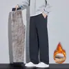 Pantalones Casuales para Hombre 2026 Otoño Invierno Nuevos Pantalones de Pierna Recta Sueltos de Punto Modernos Calentitos con Felpa Interior Pantalones Largos Pantalones Deportivos de Chándal