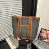 2026 Bolsas Nuevas de Gran Capacidad para Principios de Otoño Versátil de Moda de un Solo Hombro para Viajar al Trabajo Bolsas Tote Retro Casual al por Mayor Bolsas para Mujer