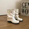 Tendencia de Moda Estilo Europeo Hebilla de Cinturón con Remaches Botas Apiladas Mujer 2026 Otoño Nuevo Media Pantorrilla Aumento Oculto de Altura Botas de Jinete