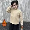 Camada Base Masculina Meia-Gola 2026 Novo Outono/Inverno Camiseta com Forro de Fleece para Bebê Menino Roupa Íntima Infantil Top Espesso com Gola Redonda