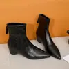 Moda Versátil Tacón Grueso 2026 Bota Elástica Punta Fina Botines Cortos para Mujer Botas Chelsea Para el Trabajo Adelgazante Altura Oculta Tela Nueva
