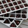 Lote Inteiro de Brilhantes Ornamentos de Diamante Imitação Chineses com Formato Especial e Base Pontiaguda para Nail Art de Alta Qualidade K9 Rosa Seco Multifacetado Formato de Ninho de Pássaro
