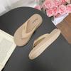Chinelos Femininos de Verão Slip-On 2026 Nova Moda Sandálias de Dedo Casuais com Solado Grosso Estilo Francês para Combinar com Vestidos Sandálias de Praia