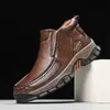 2026 Botas Masculinas Plus Size Mais Vendidas Botas Martin Botas Confortáveis Solado Macio Outono e Inverno Novas Botas Curtas Casuais para Segurança no Trabalho