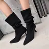Botas de punta fina hasta la mitad de la pantorrilla con pliegues para mujer, tacones de aguja, estilo casual chic, botas de tacón alto de gamuza de verano de corte holgado