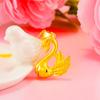 Venta al por mayor de joyas colgantes de cisne transfronterizos de Europa y Estados Unidos, elegantes joyas de oro arena viva Net Red de moda japonesa y coreana para mujer