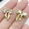 Accesorios de joyería dorados con mariposas coloridas de pedrería, dulces y lindos, para pulseras, pendientes y colgantes hechos a mano para DIY, venta al por mayor