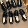 Mocasines de plataforma con punta redonda para mujer, estilo preppy, negros, de piel JK, combinables, estilo británico, 2023, sin cordones.
