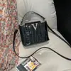 Elegante Bolso de Mano para Mujer 2026 Modelo Nuevo, Lujo de Gama Alta Patrón de Cocodrilo Bolso Capu para Dama, Bolso de Mano en Forma de V, Bolso de Hombro, Bolso Transfronterizo para Mujer