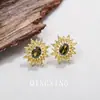Brincos de Girassol com Zircônia Quente e Popular Europeus e Americanos Luxo Leve Girassol Coríndon Vermelho Espinélio Azul Claro Brincos de Flor para Mulheres