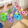 Llavero Colgante Accesorios Cámara de Proyección Linda de Dibujos Animados Kulomi Sanrio Adorno Colgante Luminoso Colgante de Bolsillo Pequeño