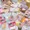 Pequeños regalos de fiesta empaquetados individualmente, lindos colgantes de peluche, muñecos de dibujos animados, muñecos para lanzar en bodas, recuerdos de fiesta y decoraciones colgantes