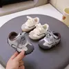 Sapatos de Bebê para Meninos e Meninas 2026 Novo Bebê Crianças Treinamento Alemão Meninos Sapatos Esportivos Antiderrapantes Casual Meninas Sola Macia