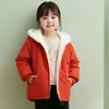 Abrigo de Invierno para Niñas 2025 Nuevo Elegante Abrigo de Forro Polar Engrosado para Otoño e Invierno Ropa Linda para Niños Pequeños y Niños Pequeños