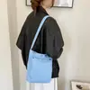 Bolso pequeño cuadrado de mezclilla, bolso de hombro para mujer, bolso cruzado, estilo vintage lavado, moda urbana, bolso versátil para teléfono para ir de compras y salidas