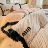 Nuevo Conjunto de Cuatro Piezas de Encaje Negro Francés y Terciopelo de Leche Estilo Coreano Encaje Estilo Princesa Estilo Hepburn Francés Terciopelo de Leche 2026