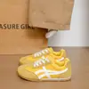 Zapatos de entrenamiento alemanes amarillos, nueva colección de otoño, estilo popular, versátiles, modernos, adecuados para viajes, deportes y uso casual, transpirables, zapatos de vestir sencillos para mujer