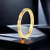 Anel de Aço Inoxidável Feminino Sem Desbotar Nicho Alto Padrão Ins Versátil Feminino Titânio com Cravação de Diamante Joia Pulseira Transfronteiriça