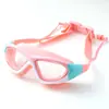 Los fabricantes suministran gafas de natación para niños antivaho gafas de natación para niños y niñas marco grande combinación de colores con tapón para los oídos de una sola pieza 5021