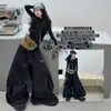 Conjunto de Ropa de Rendimiento para Niñas Primavera y Otoño 2026 Nueva Moda Elegante Conjunto de Dos Piezas con Camiseta Elegante de Pedrería y Pantalones Cargo para Niña