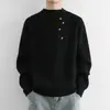 Suéter Masculino de Gola Alta Meia-Boca com Botões Estilo Coreano, Novo Estilo Inverno 2025, Estilo Preguiçoso Solto e Fresco, Malha de Camada Interna