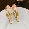 Pendientes Vintage de Segunda Mano Aguja de Plata Plisado Corazón Rojo Pendientes de Metal Pendientes Personalizados Retro Fabricante Venta al por Mayor