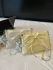 Bolsa Coreana de Nicho com Laço para Mulheres 2025 Nova Tendência Versátil Estilosa Pequena Quadrada Bolsa Textura da Moda Bolsa Transversal