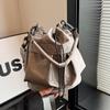 2023 nuevo bolso de cubo de alta gama para mujer de moda otoño e invierno retro versátil popular este año bolso bandolera de hombro
