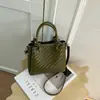 Bolsa Saco Tecida à Mão Outono Feminina 2026 Nova Moda Simples de Ombro Único Bolsa Transversal de Nicho para o Dia a Dia